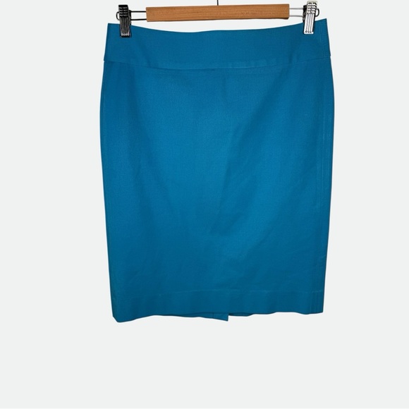 Banana Republic Dresses & Skirts - Banana Republic Blue & Yellow Fitted Pencil Skirt - Size 6